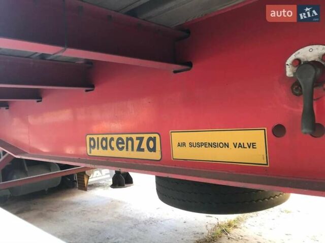 Красный Пиаценза С36, объемом двигателя 0 л и пробегом 300 тыс. км за 4800 $, фото 11 на Automoto.ua