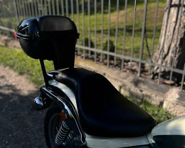 Бежевый Пиаджо Gilera, объемом двигателя 0.12 л и пробегом 11 тыс. км за 2400 $, фото 10 на Automoto.ua