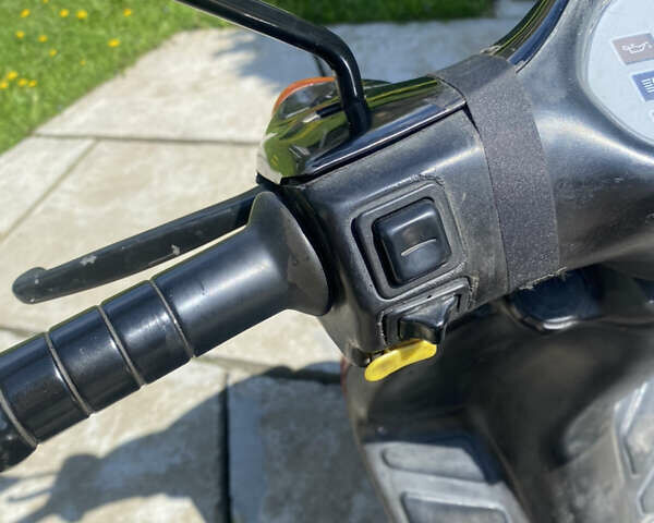 Красный Пиаджо Gilera, объемом двигателя 0.49 л и пробегом 10 тыс. км за 470 $, фото 11 на Automoto.ua