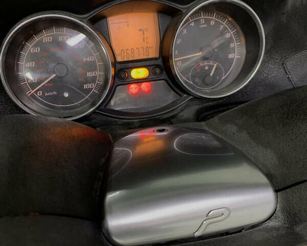 Чорний Піаджо MP3, об'ємом двигуна 0.4 л та пробігом 6 тис. км за 2500 $, фото 2 на Automoto.ua