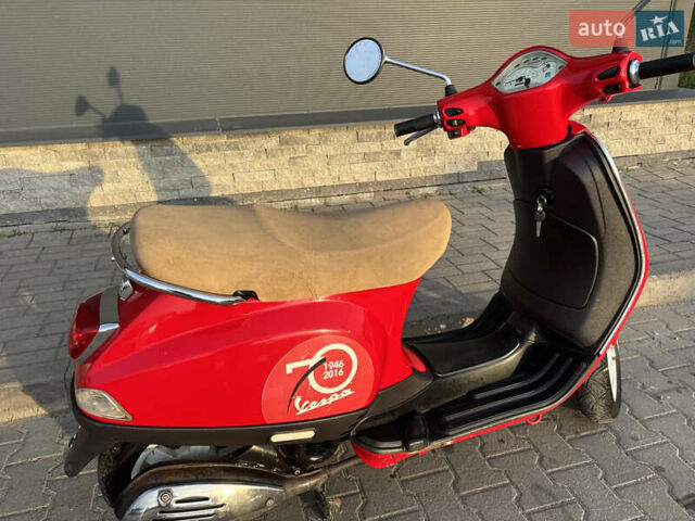 Красный Пиаджо Vespa, объемом двигателя 0.5 л и пробегом 18 тыс. км за 1000 $, фото 13 на Automoto.ua