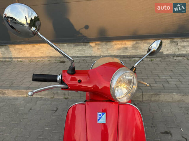 Красный Пиаджо Vespa, объемом двигателя 0.5 л и пробегом 18 тыс. км за 1000 $, фото 12 на Automoto.ua