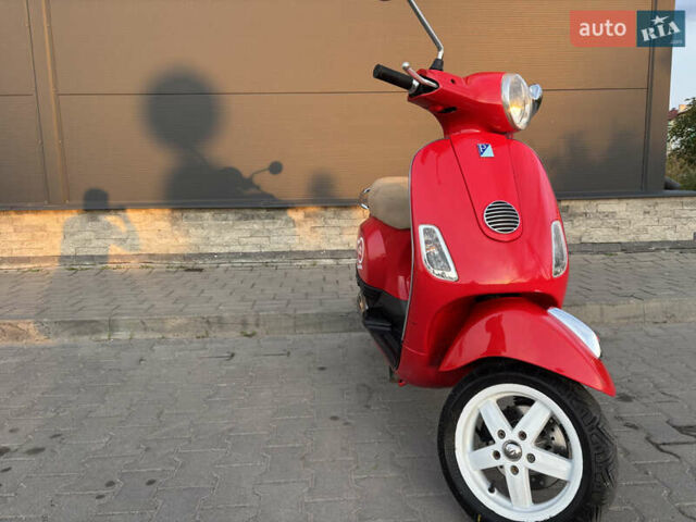 Красный Пиаджо Vespa, объемом двигателя 0.5 л и пробегом 18 тыс. км за 1000 $, фото 7 на Automoto.ua
