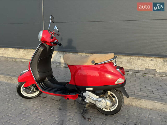Красный Пиаджо Vespa, объемом двигателя 0.5 л и пробегом 18 тыс. км за 1000 $, фото 3 на Automoto.ua
