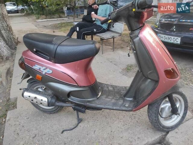 Червоний Піаджо Zip, об'ємом двигуна 0.05 л та пробігом 6 тис. км за 500 $, фото 4 на Automoto.ua