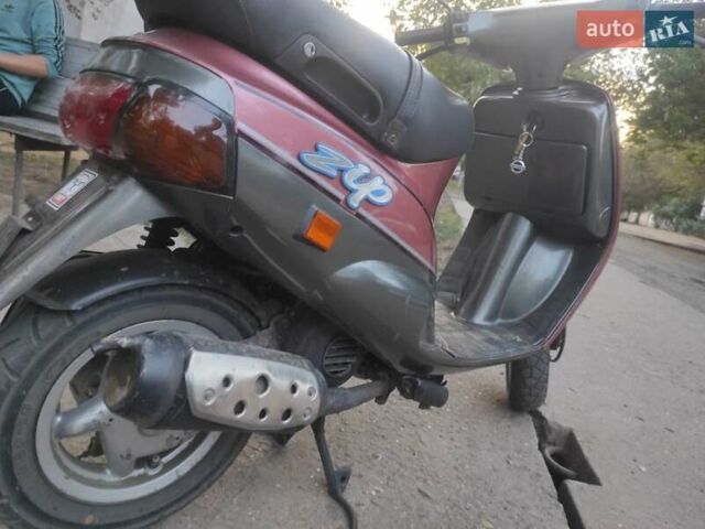 Червоний Піаджо Zip, об'ємом двигуна 0.05 л та пробігом 6 тис. км за 500 $, фото 3 на Automoto.ua