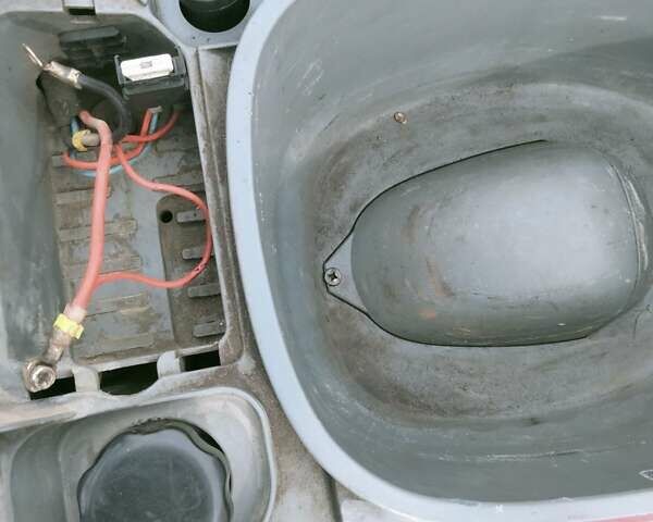 Піаджо Zip, об'ємом двигуна 0 л та пробігом 350 тис. км за 300 $, фото 5 на Automoto.ua