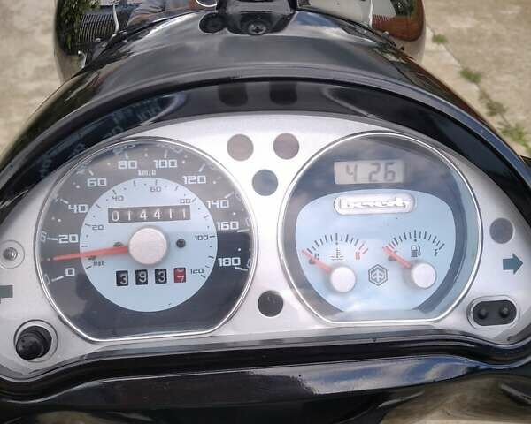 Черный Пиаджо Beverly 500, объемом двигателя 0 л и пробегом 14 тыс. км за 1200 $, фото 9 на Automoto.ua