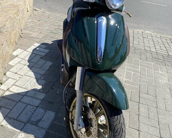 Зеленый Пиаджо Beverly 500, объемом двигателя 0.5 л и пробегом 24 тыс. км за 3900 $, фото 3 на Automoto.ua