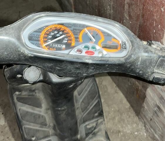 Піаджо Інша, об'ємом двигуна 100 л та пробігом 0 тис. км за 100 $, фото 3 на Automoto.ua