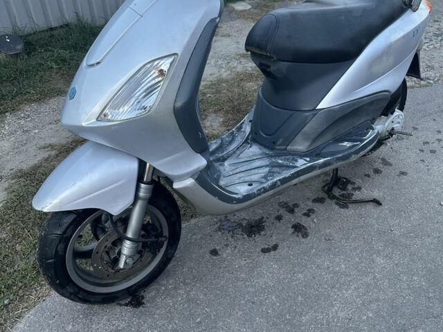 Пиаджо Другая, объемом двигателя 100 л и пробегом 0 тыс. км за 332 $, фото 1 на Automoto.ua