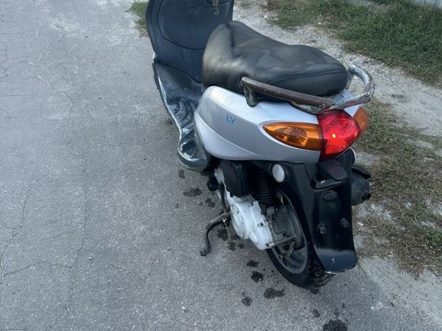 Пиаджо Другая, объемом двигателя 100 л и пробегом 0 тыс. км за 332 $, фото 5 на Automoto.ua