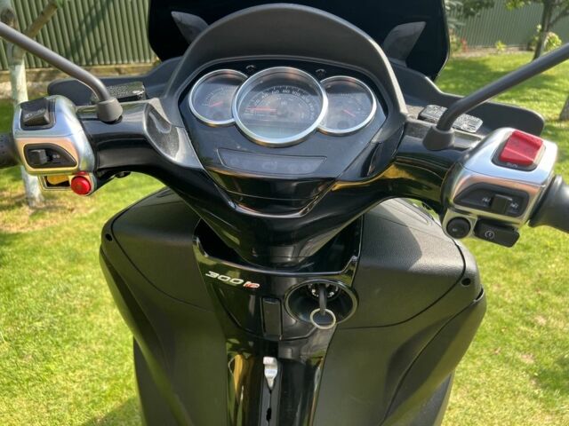 Пиаджо Другая, объемом двигателя 0.3 л и пробегом 0 тыс. км за 2100 $, фото 4 на Automoto.ua