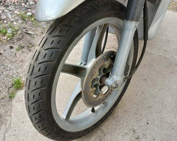 Білий Піаджо Liberty 50, об'ємом двигуна 0 л та пробігом 15 тис. км за 350 $, фото 4 на Automoto.ua