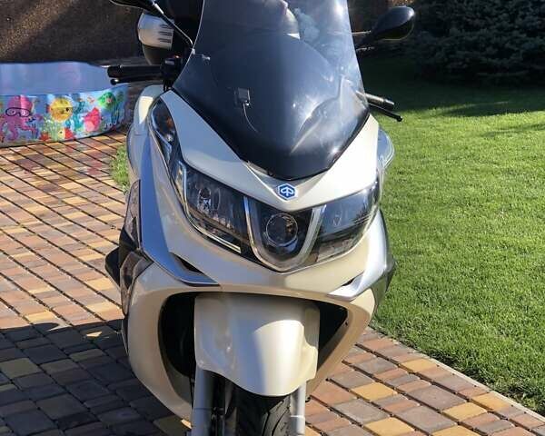 Пиаджо X10, объемом двигателя 0 л и пробегом 16 тыс. км за 3550 $, фото 26 на Automoto.ua