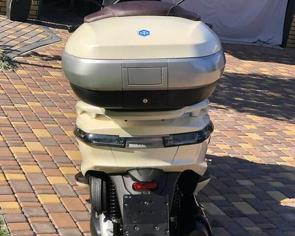Пиаджо X10, объемом двигателя 0 л и пробегом 16 тыс. км за 3550 $, фото 30 на Automoto.ua