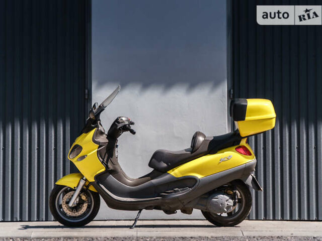 Жовтий Піаджо X9 500, об'ємом двигуна 0.5 л та пробігом 37 тис. км за 2800 $, фото 2 на Automoto.ua