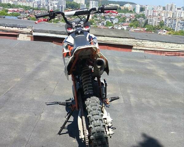 Белый Питбайк Кайо, объемом двигателя 0.14 л и пробегом 3 тыс. км за 830 $, фото 3 на Automoto.ua