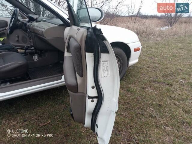 Белый Плимут Неон, объемом двигателя 2 л и пробегом 400 тыс. км за 2500 $, фото 10 на Automoto.ua