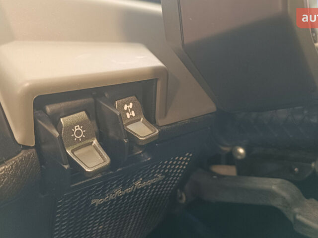 Поларіс РЗР, об'ємом двигуна 0.93 л та пробігом 0 тис. км за 49000 $, фото 21 на Automoto.ua