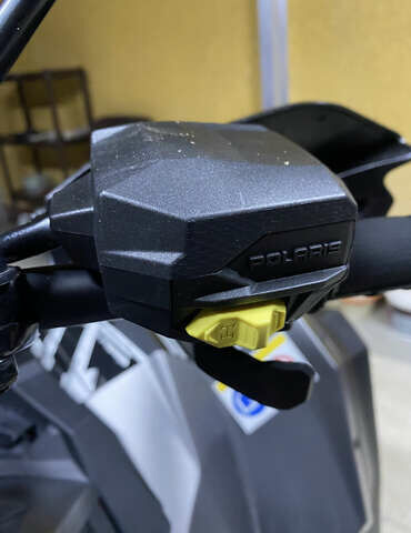 Поларис Скрамблер, объемом двигателя 0.95 л и пробегом 9 тыс. км за 10700 $, фото 12 на Automoto.ua