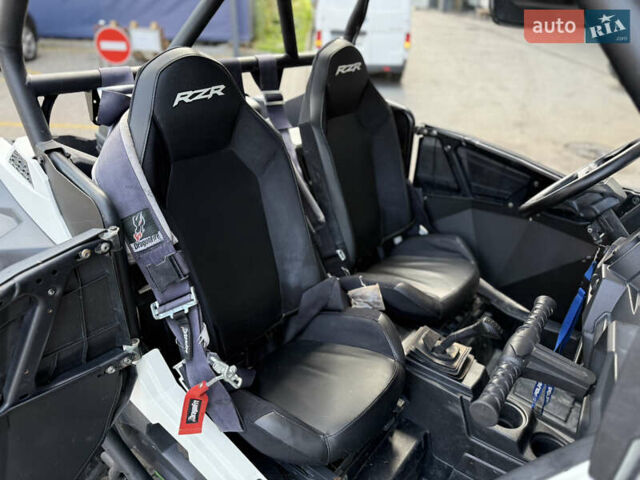 Белый Поларис RZR 900, объемом двигателя 0.8 л и пробегом 9 тыс. км за 13900 $, фото 30 на Automoto.ua