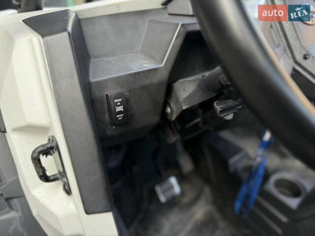 Белый Поларис RZR 900, объемом двигателя 0.8 л и пробегом 9 тыс. км за 13900 $, фото 23 на Automoto.ua