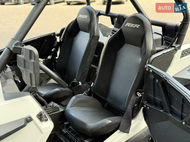 Белый Поларис RZR 900, объемом двигателя 0.8 л и пробегом 9 тыс. км за 13900 $, фото 20 на Automoto.ua