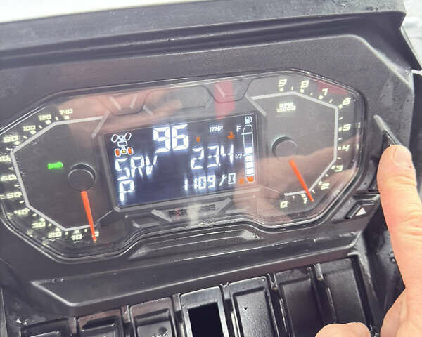 Білий Поларіс RZR XP 1000, об'ємом двигуна 1 л та пробігом 1 тис. км за 23000 $, фото 15 на Automoto.ua