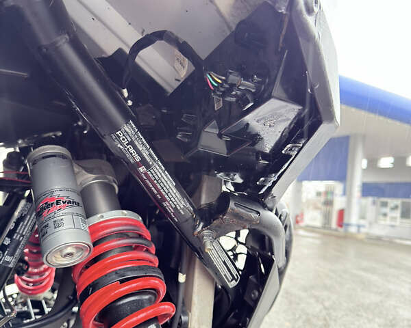 Білий Поларіс RZR XP 1000, об'ємом двигуна 1 л та пробігом 1 тис. км за 23000 $, фото 20 на Automoto.ua