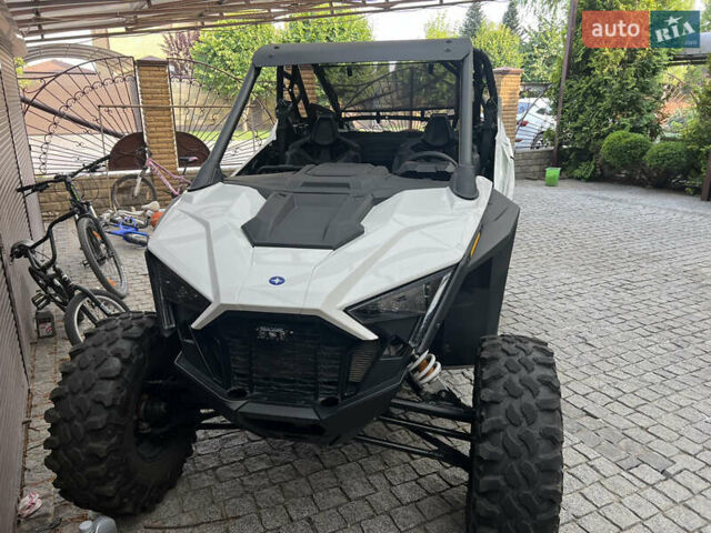 Белый Поларис RZR XP 1000, объемом двигателя 1 л и пробегом 1 тыс. км за 22900 $, фото 20 на Automoto.ua