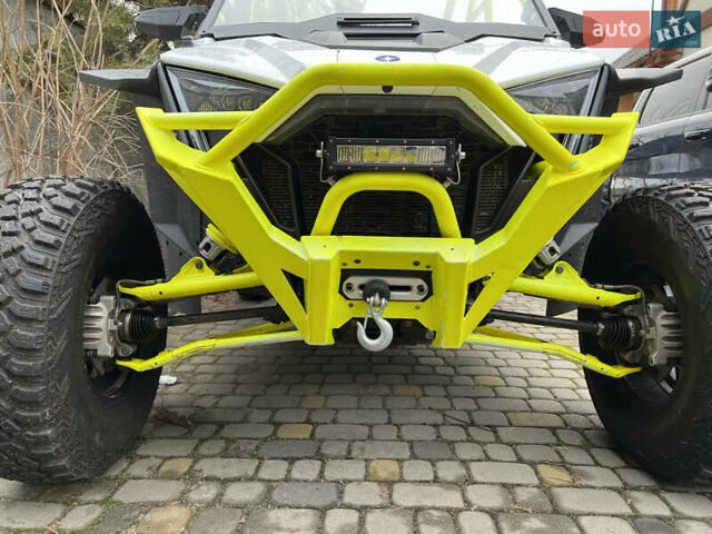 Поларіс RZR XP 1000, об'ємом двигуна 1 л та пробігом 9 тис. км за 28000 $, фото 1 на Automoto.ua