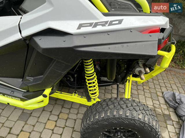 Поларіс RZR XP 1000, об'ємом двигуна 1 л та пробігом 9 тис. км за 28000 $, фото 5 на Automoto.ua
