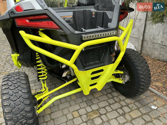 Поларіс RZR XP 1000, об'ємом двигуна 1 л та пробігом 9 тис. км за 28000 $, фото 2 на Automoto.ua