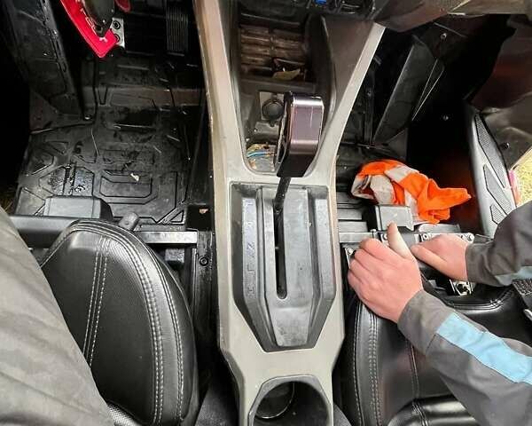 Поларис RZR XP 1000 Dynamix, объемом двигателя 0 л и пробегом 3 тыс. км за 18500 $, фото 11 на Automoto.ua