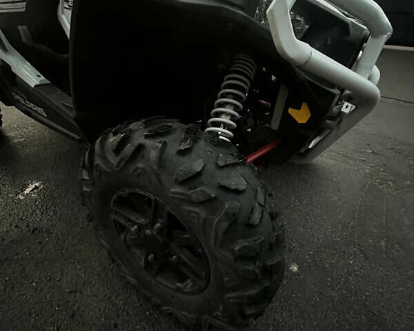 Белый Поларис RZR XP 1000 EPS, объемом двигателя 1 л и пробегом 7 тыс. км за 11000 $, фото 1 на Automoto.ua