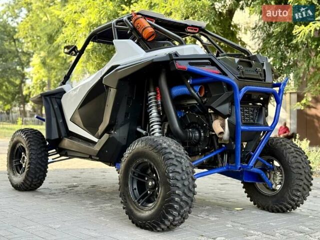 Білий Поларіс RZR XP 1000 EPS, об'ємом двигуна 1 л та пробігом 12 тис. км за 15999 $, фото 20 на Automoto.ua