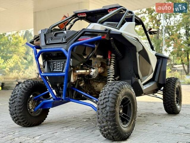 Білий Поларіс RZR XP 1000 EPS, об'ємом двигуна 1 л та пробігом 12 тис. км за 15999 $, фото 17 на Automoto.ua
