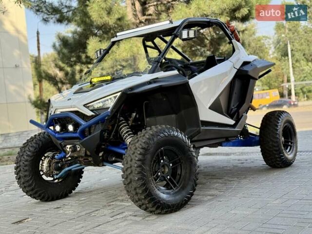Білий Поларіс RZR XP 1000 EPS, об'ємом двигуна 1 л та пробігом 12 тис. км за 15999 $, фото 1 на Automoto.ua