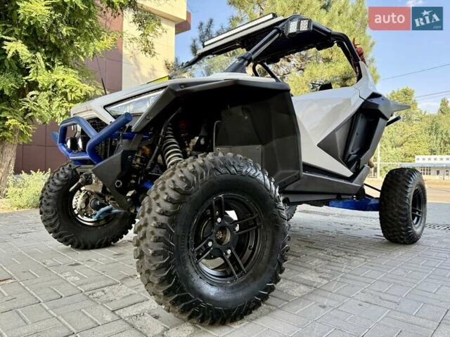 Білий Поларіс RZR XP 1000 EPS, об'ємом двигуна 1 л та пробігом 12 тис. км за 15999 $, фото 4 на Automoto.ua