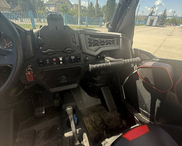 Поларіс RZR XP 1000 EPS, об'ємом двигуна 1 л та пробігом 6 тис. км за 19000 $, фото 13 на Automoto.ua