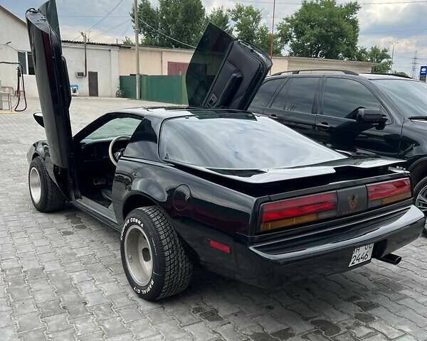 Понтиак Файрберд, объемом двигателя 0 л и пробегом 140 тыс. км за 15700 $, фото 7 на Automoto.ua