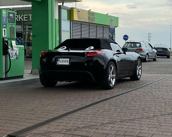 Черный Понтиак Солстис, объемом двигателя 2 л и пробегом 90 тыс. км за 18500 $, фото 4 на Automoto.ua