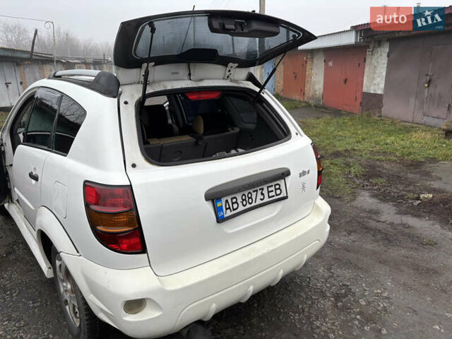 Белый Понтиак Вайб, объемом двигателя 1.8 л и пробегом 293 тыс. км за 3900 $, фото 9 на Automoto.ua