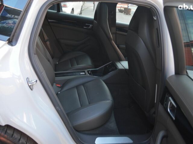 Порше 3302, объемом двигателя 2.3 л и пробегом 66 тыс. км за 76900 $, фото 1 на Automoto.ua