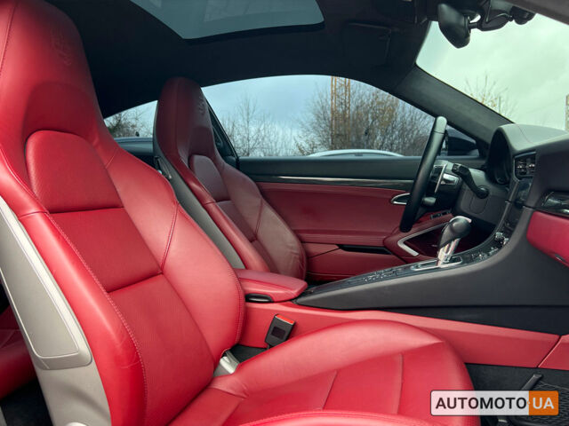 Черный Порше 911 Каррера, объемом двигателя 3 л и пробегом 55 тыс. км за 93900 $, фото 15 на Automoto.ua