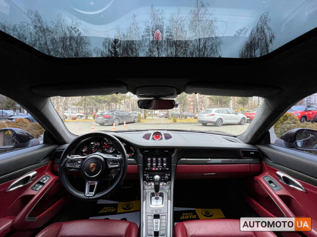 Черный Порше 911 Каррера, объемом двигателя 3 л и пробегом 55 тыс. км за 93900 $, фото 24 на Automoto.ua