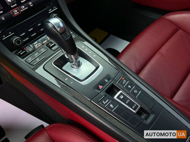 Черный Порше 911 Каррера, объемом двигателя 3 л и пробегом 55 тыс. км за 93900 $, фото 29 на Automoto.ua