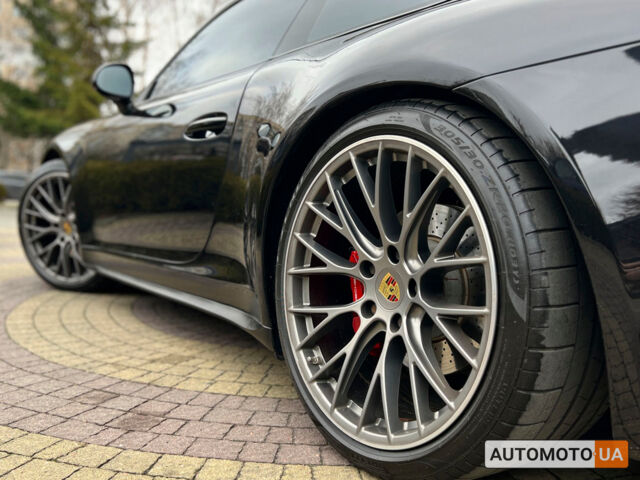 Черный Порше 911 Каррера, объемом двигателя 3 л и пробегом 55 тыс. км за 93900 $, фото 12 на Automoto.ua