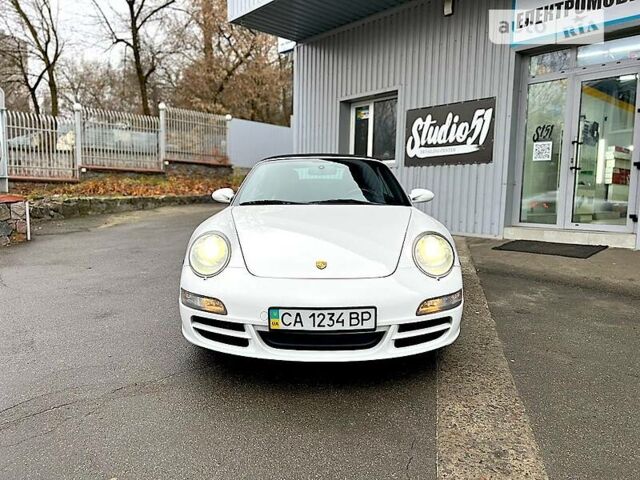 Белый Порше 911, объемом двигателя 3.6 л и пробегом 34 тыс. км за 69000 $, фото 4 на Automoto.ua